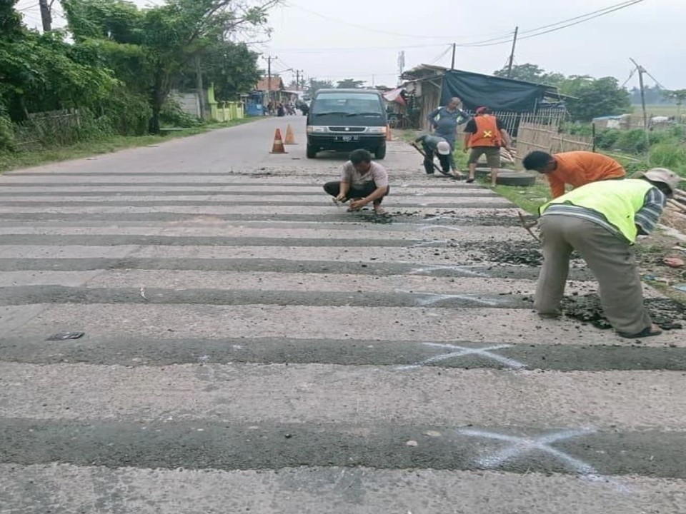 polisi tidur, Spesifikasi polisi tidur, RT Dilarang Membuat Polisi Tidur, Pengajuan Polisi Tidur, Jangan Serobot Wewenang, Pak RT dan RW Dilarang Buat Polisi Tidur Sendiri di Jalan Kampung