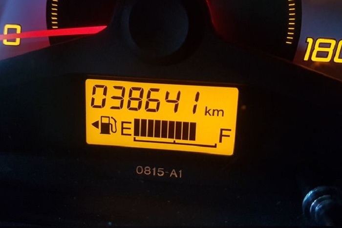 motor bekas, Penyebab Indikator Bensin Rusak, penyebab indikator bensin ngaco, penyebab indikator bensin motor ngaco, indikator bensin ngaco, indikator bensin motor ngaco, Dua Komponen Penyebab Indikator Bensin di Motor Bekas Nggak Akurat
