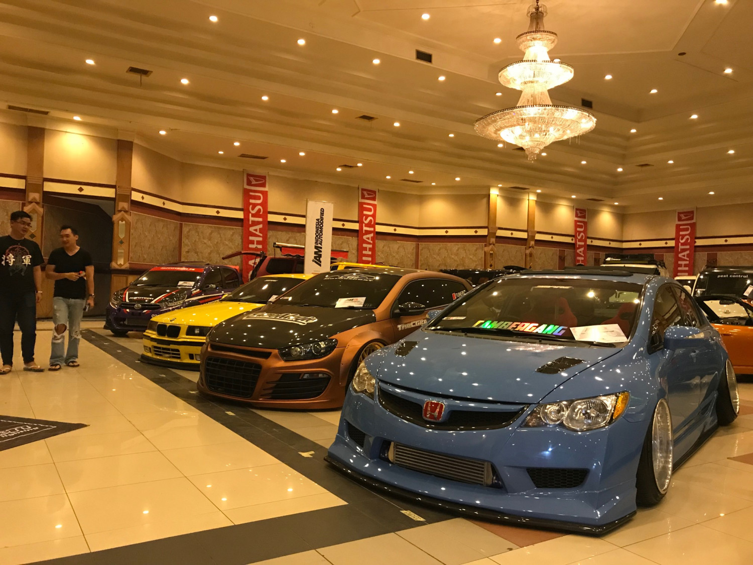 knalpot racing, modifikasi mobil, velg, boros BBM, mobil boros bbm, Biar Paham, Begini Model Modifikasi Mobil yang Bikin BBM Jadi Boros