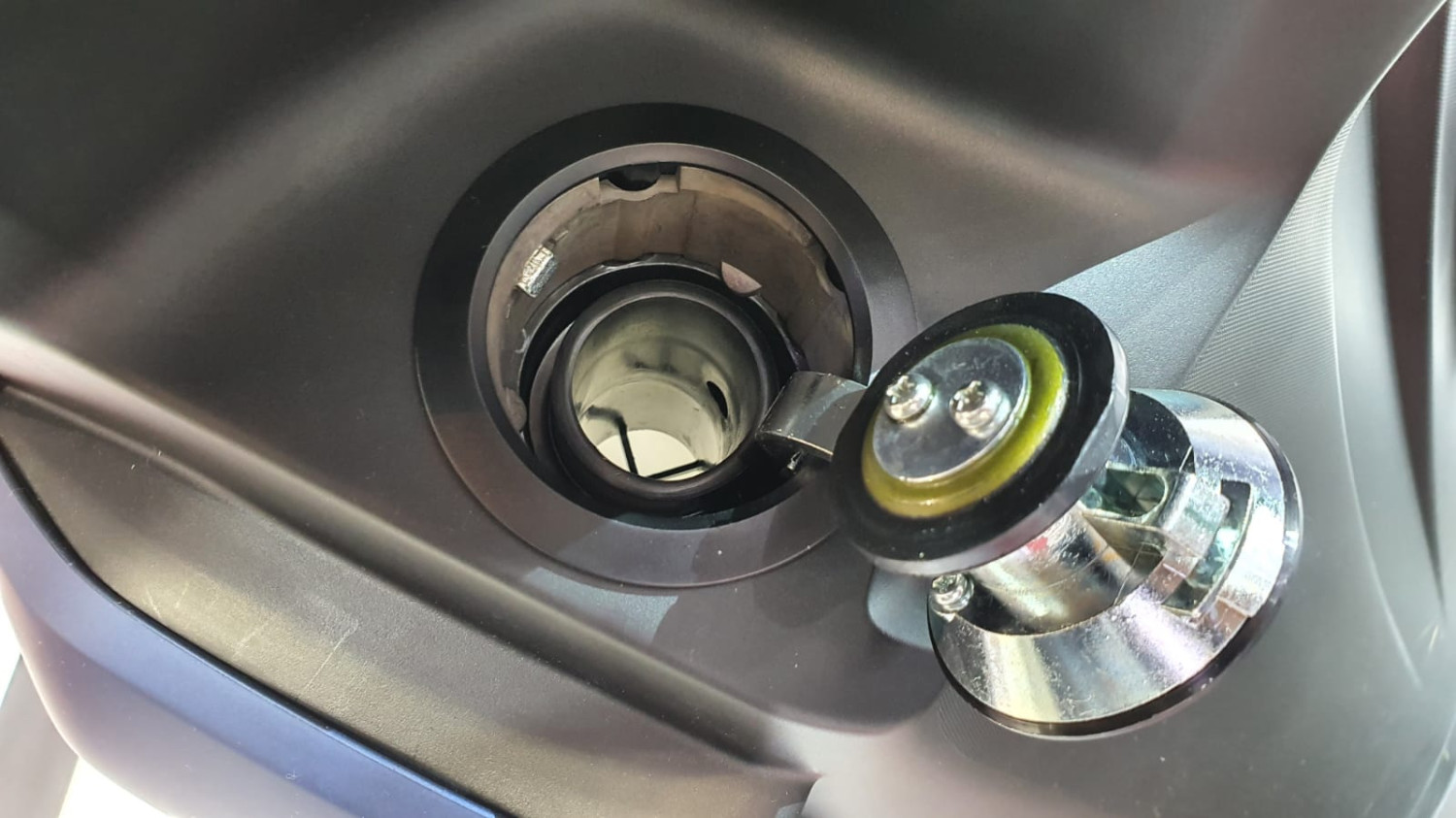 motor bekas, tangki bensin, tangki bensin motor, penyebab air masuk ke tangki bensin, apa penyebab air masuk ke tangki bensin, Waspadai Air Masuk ke Tangki Motor Bekas, Ini Beberapa Penyebabnya