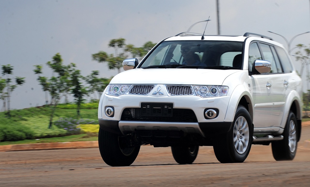 mobil bekas, mitsubishi pajero sport, harga mobil bekas, mobil bekas pajero sport, Harga mobil bekas pajero sport, mobil bekas mitsubishi pajero sport, Intip Daftar Harga Mobil Bekas Mitsubishi Pajero Sport 2011, Badak Dijual Cuma Segini