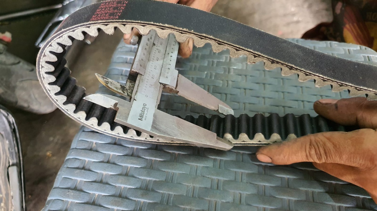 motor matic, v-belt, umur v-belt, v-belt motor matic, umur v-belt motor matic, berapa umur v-belt motor matic, Ternyata Usia V-belt Motor Matic Cuma Segini, Awas Putus Di Jalan