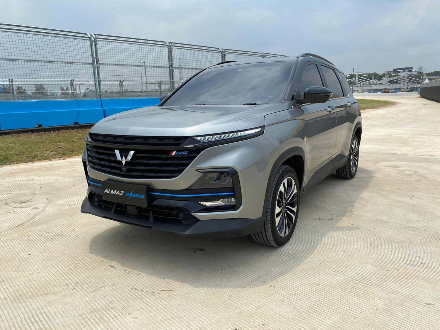 JBA Indonesia, Mobil hybrid bekas, balai lelang JBA, innova zenix bekas, Lelang Mobil Hybrid, Lokasi Ini Mulai Diserbu Mobil Hybrid Bekas, Solusi Cari Almaz hingga Innova Zenix Harga Miring