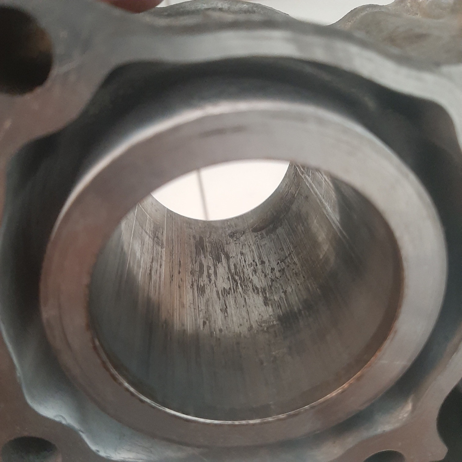 motor matic, penyebab knalpot keluar asap putih, knalpot yamaha lexi, kenapa knalpot keluar asap putih, penyebab knalpot yamaha lexi keluar asap putih, Ini Dua Penyebab Knalpot Yamaha Lexi Keluar Asap Putih
