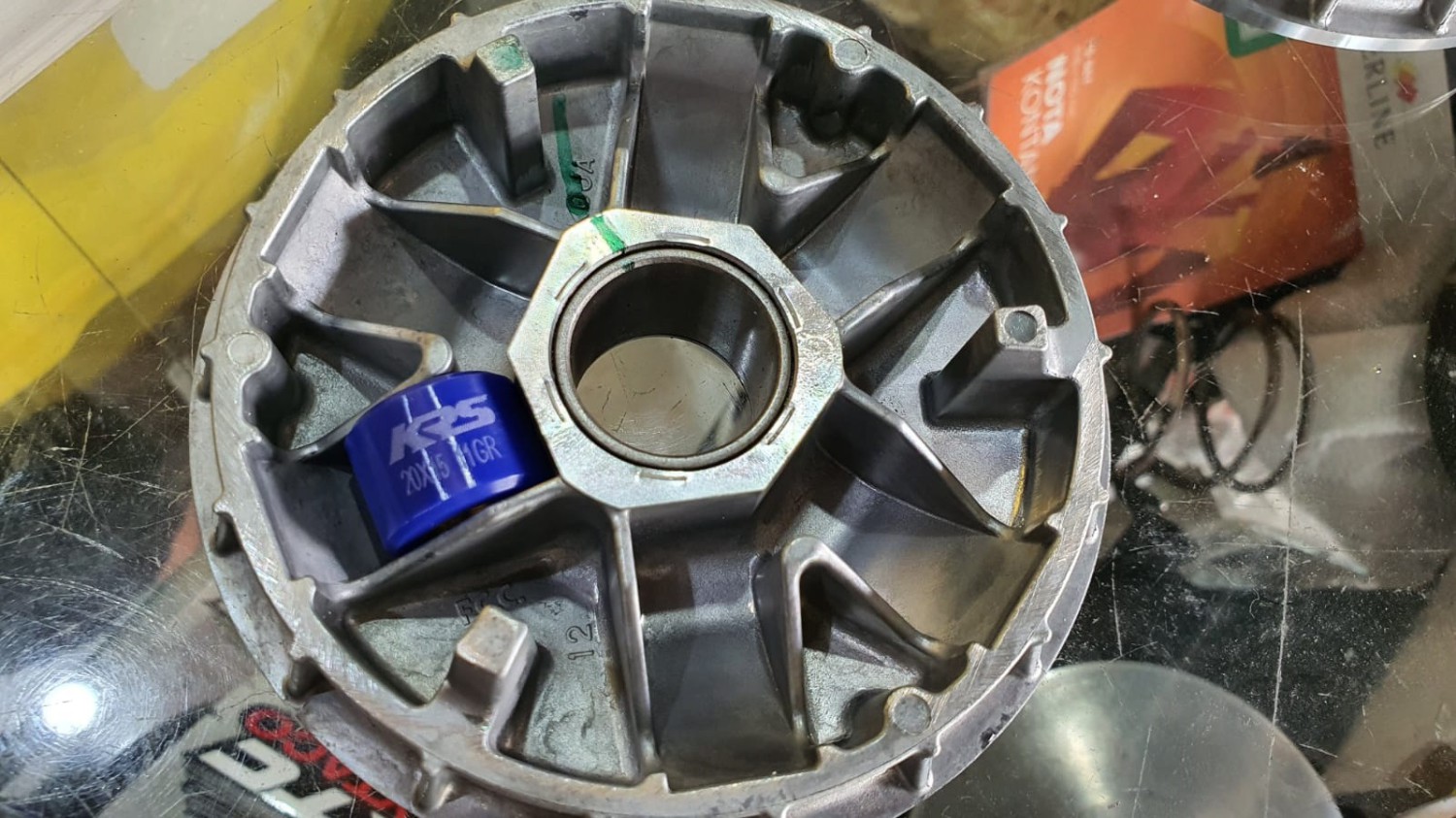 motor matic, roller, roller motor matic, berat roller, jumlah roller, Roller motor Matic Jumlahnya Enam, Ini Efek Sampingnya Kalau Cuma Lima