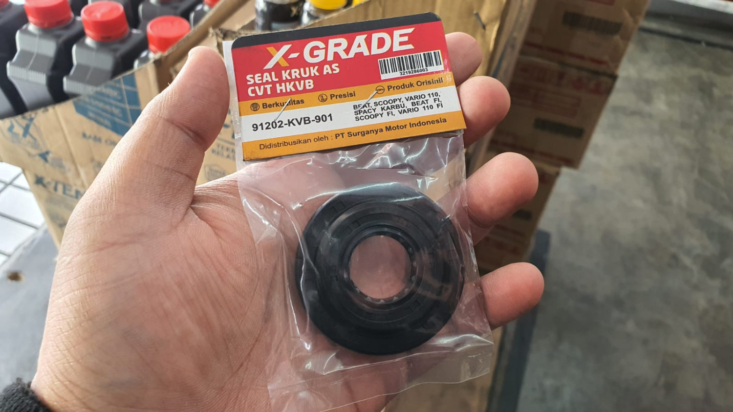 motor matic, cvt motor matic, ciri sil pulley rembes oli, ciri sil pulley motor matic rembes oli, ciri sil pulley cvt motor matic rembes oli, sil pulley cvt, Ini Ciri-ciri Sil Pulley Depan Motor Matic Sudah Rembes Oli Mesin
