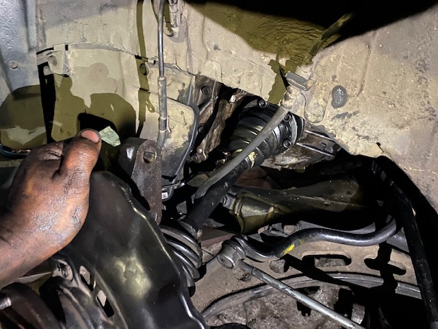 mobil bekas, as roda, as roda mobil bekas, gejala as roda rusak, gejala as roda mobil rusak, Harus Tahu, Begini Gejala As Roda Depan Mobil Bekas Yang Mulai Rusak