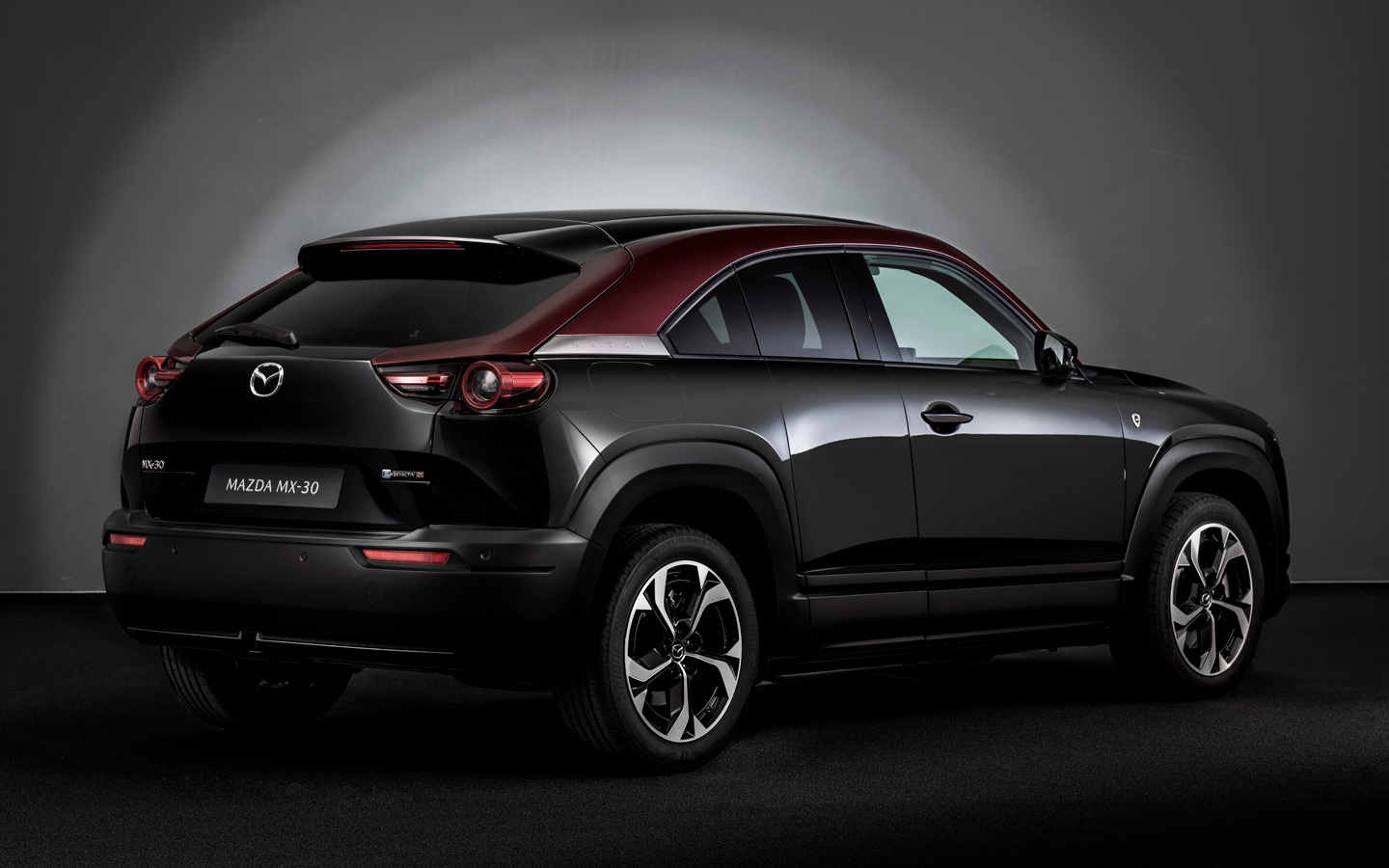 mobil baru, mazda, phev, Mazda MX-30, Mazda MX-30 R-EV, Momen Tepat Bisa Laku, Yuk Intip Lagi Spesifikasi Mazda MX-30 R-EV