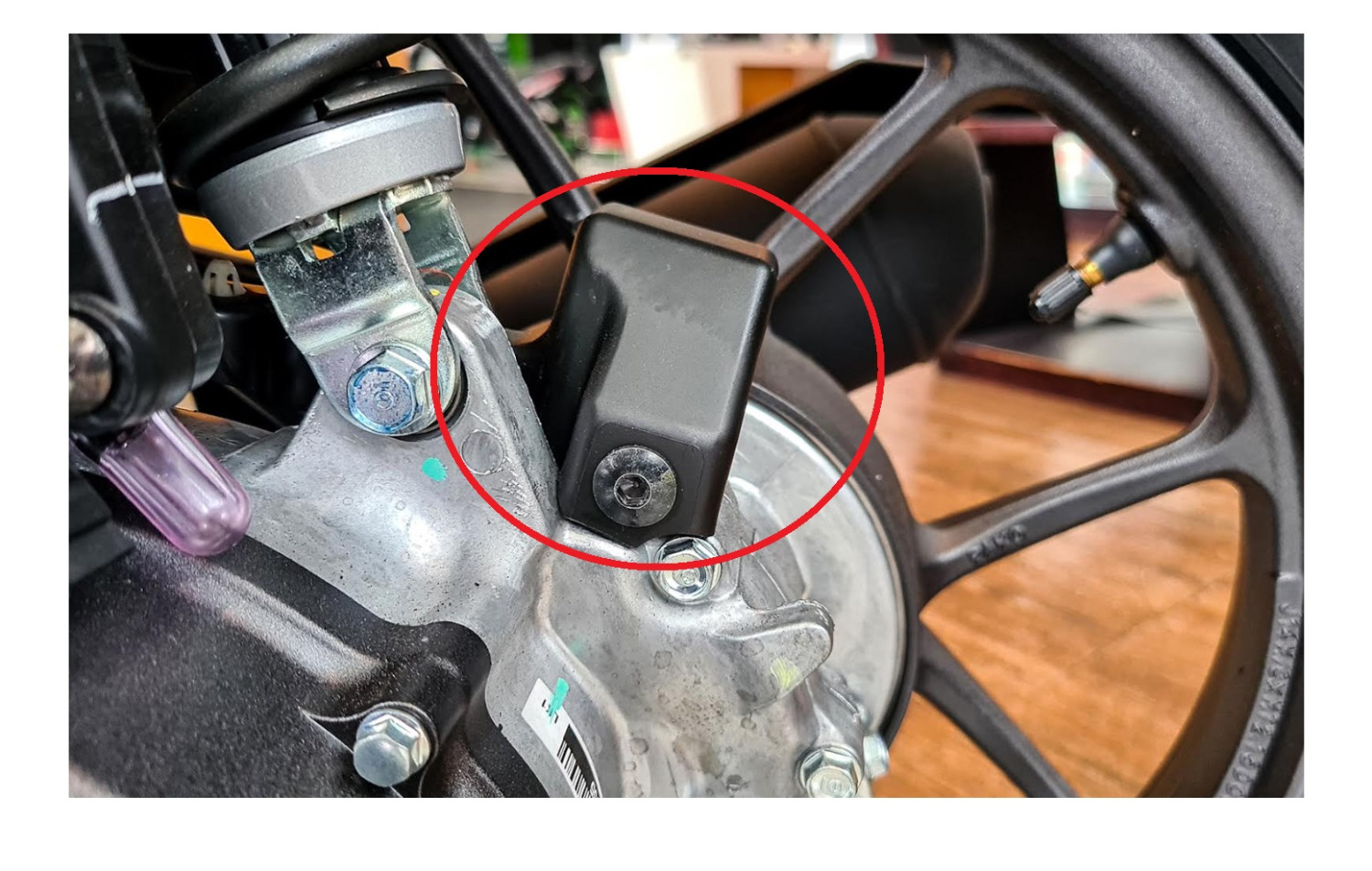 speedometer, kotak hitam, honda scoopy, motor honda, Wheel Speed Sensor, sensor kecepatan, Baru Tahu di Honda Scoopy Ada Kotak Hitam di Bagian CVT, Ini Fungsinya
