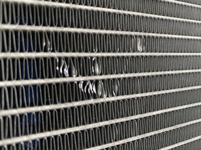 Radiator, angin, kisi-kisi, radiator coolant, sistem pendingin, Ganti Radiator Baru, Penting Dipasang Hati-hati Biar Bagian Ini Aman