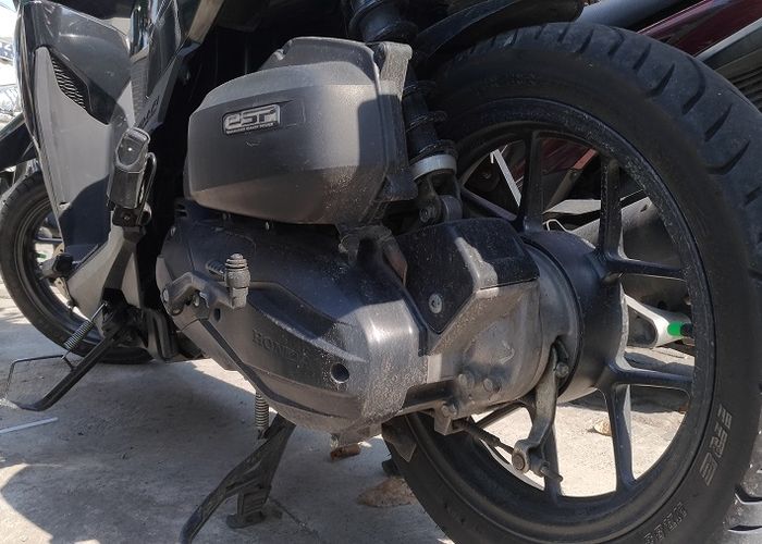 motor bekas, pelek motor, roda motor, mur roda, mur pelek motor, Mur Roda Motor, penyebab mur roda susah dibuka, Mur Pelek Motor Bekas Susah Dibuka, Penyebabnya Dua Hal Sepele Ini