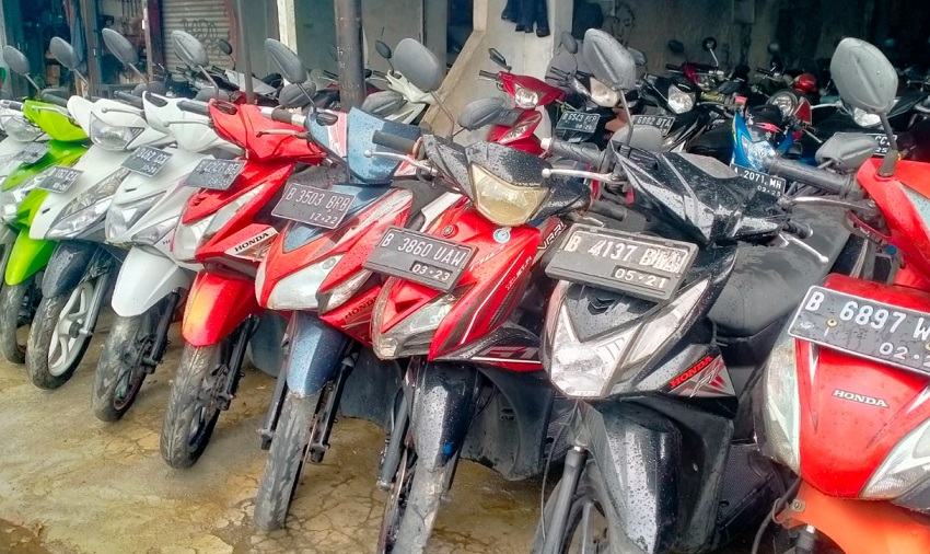 motor bekas, antar jemput anak sekolah, motor bekas Honda BeAT, Motor Bekas Rp 4 Jutaan, harga motor bekas Rp 4 jutaan, Lima Pilihan Motor Bekas Rp 4 Jutaan, Bisa Buat Antar Jemput