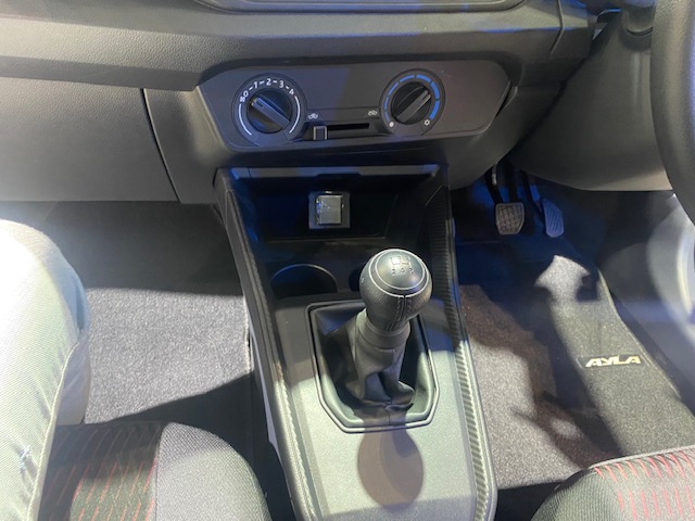 gosong, hangus, transmisi, slip, plat kopling, gesekan, Pelat Kopling Mobil Hangus Bikin Tarikan Lemot, Penyebabnya Karena ini