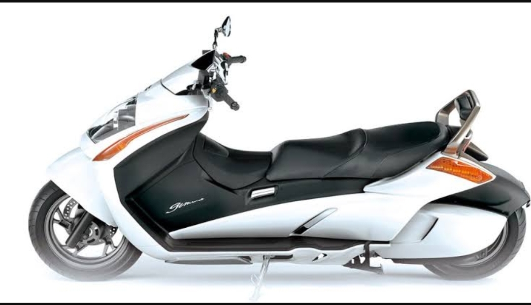 suzuki, skutik, yamaha xmax, Suzuki Gemma, Suzuki Pernah Bikin Skutik Nyeleneh Mirip Jetski, Performa Mirip Yamaha XMAX