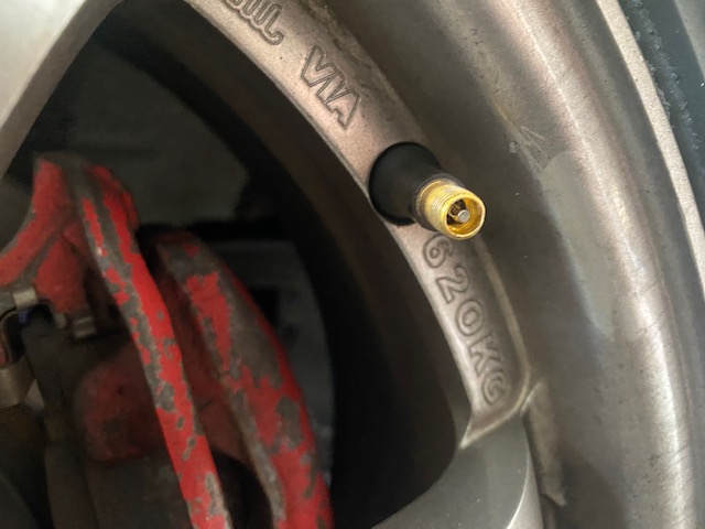 ban mobil, mobil bekas, Ban mobil kempis, penyebab ban mobil sering kempes, ban mobil kempes, penyebab ban mobil sering kempis, Ini Alasan Kenapa Ban Mobil Bekas Sering Kempis Jangan Kalian Abaikan