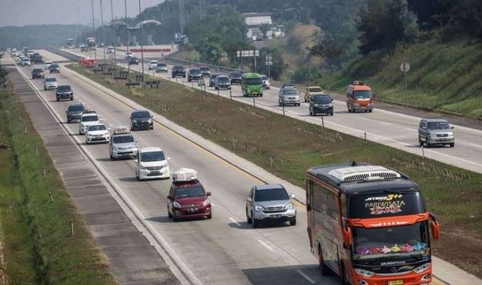 mudik, mudik lebaran, tol jakarta cikampek, one way, satu arah, Tol Kalikangkung, One Way Nasional Diterapkan, Jalur Tol Berubah Total untuk Pemudik