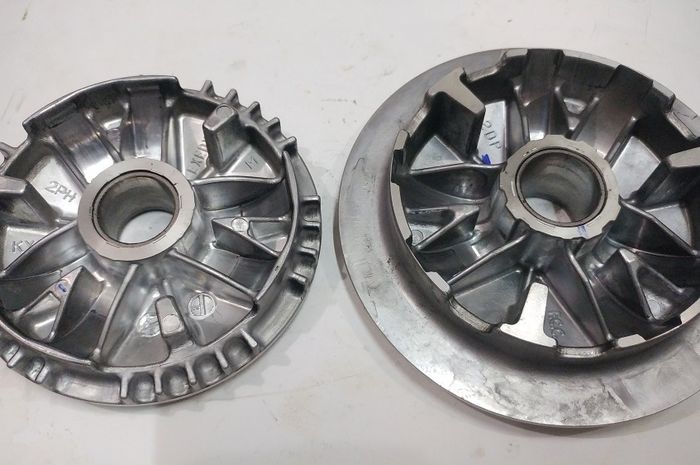 motor matic, Rumah roller, jalur roller, rumah roller motor matic, cara cek kondisi rumah roller, cara cek kondisi jalur rumah roller, Gak Perlu Alat, Begini Cara Mudah Cek Kondisi Jalur Rumah Roller Motor Matic