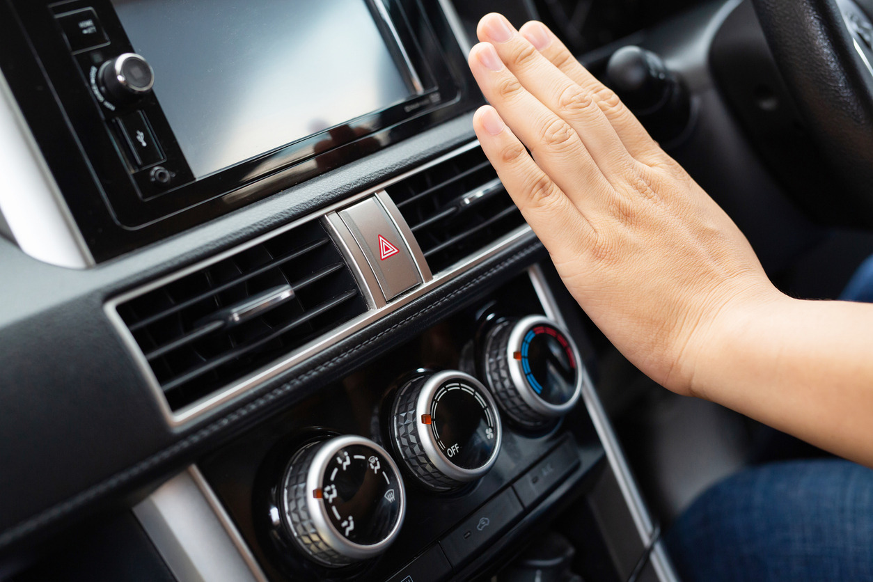 dingin, ac mobil, Adi Jaya, Ladies Mesti Tahu, Ini Cara Cepat Dinginkan Kabin Mobil Setelah Parkir Di Tempat Panas