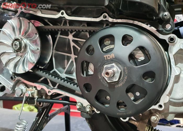 motor matic, pulley belakang, Bearing Pulley Belakang CVT, ciri bearing pulley belakang cvt minta ganti, bearing pulley, Ini Ciri-ciri Bearing Pulley Belakang Motor Matic Minta Ganti