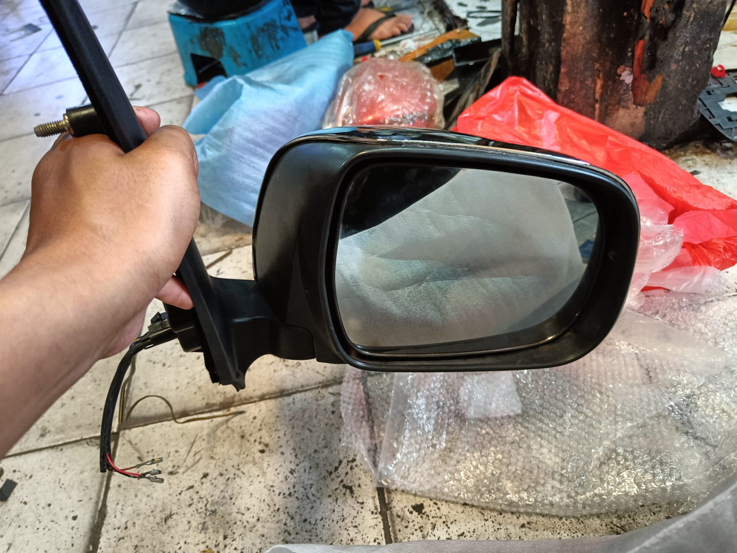 kaca spion, harga, kaca, avanza, pecah, Spion beton, Kaca Spion Mobil Pecah Jangan Panik, Segini Biaya Perbaikannya