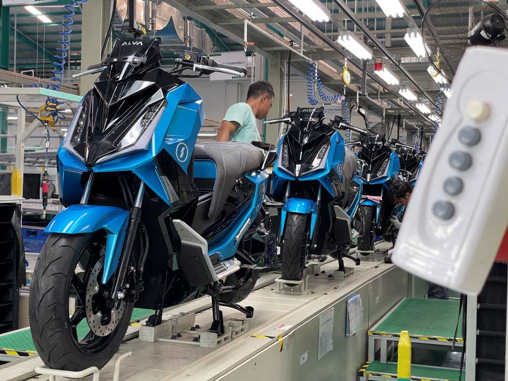 insentif mobil listrik, Insentif motor listrik, Insentif Industri Otomotif, Insentif Otomotif 2026, PPN-DTP, Industri Otomotif Dapat Angin Segar, Tahun 2026 Bakal Disuntik Insentif Baru