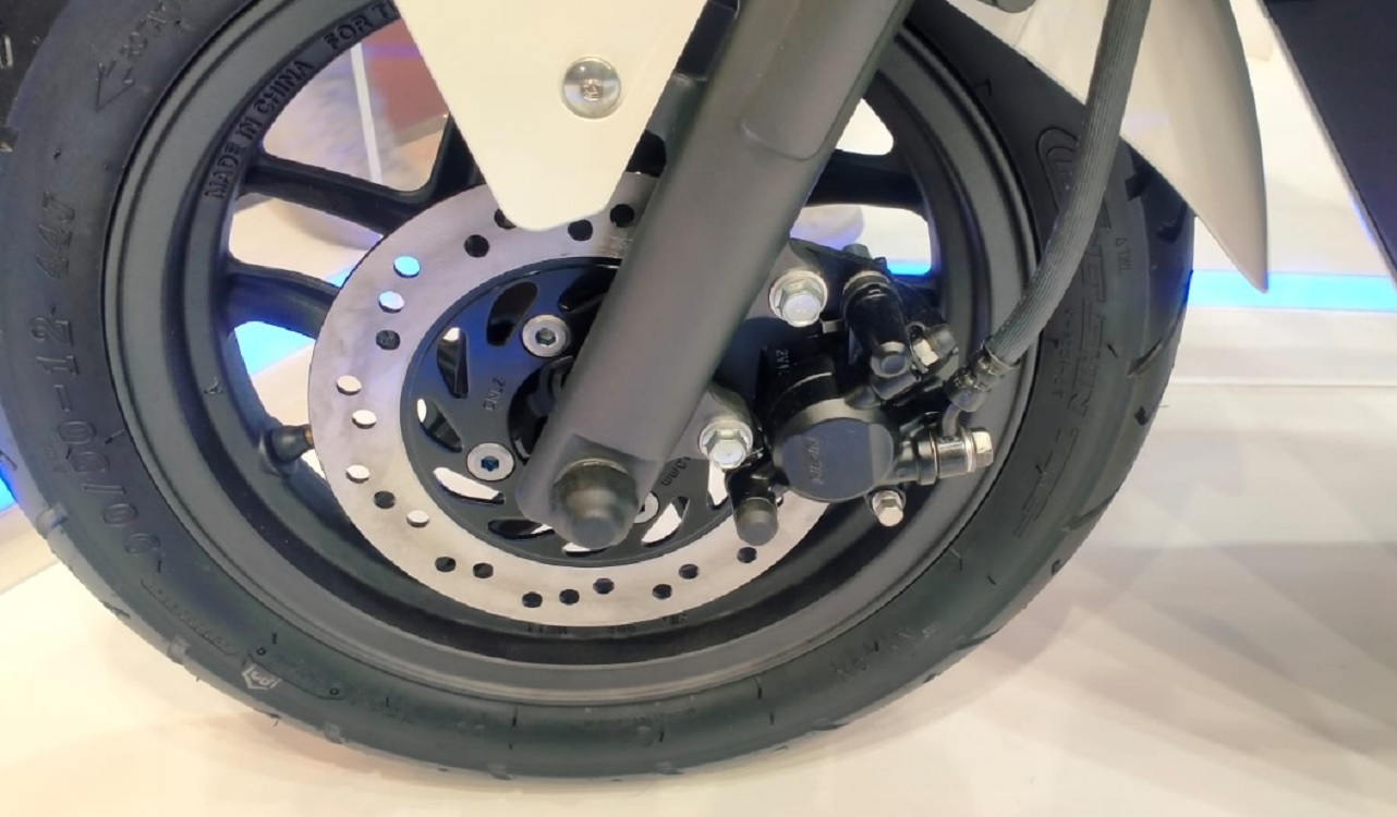 motor bekas, kaliper rem, kaliper rem motor, sil kaliper rem, risiko sil kaliper rem robek, Ini Efek Samping Sil Kaliper Rem Di Motor Bekas Robek Dibiarkan