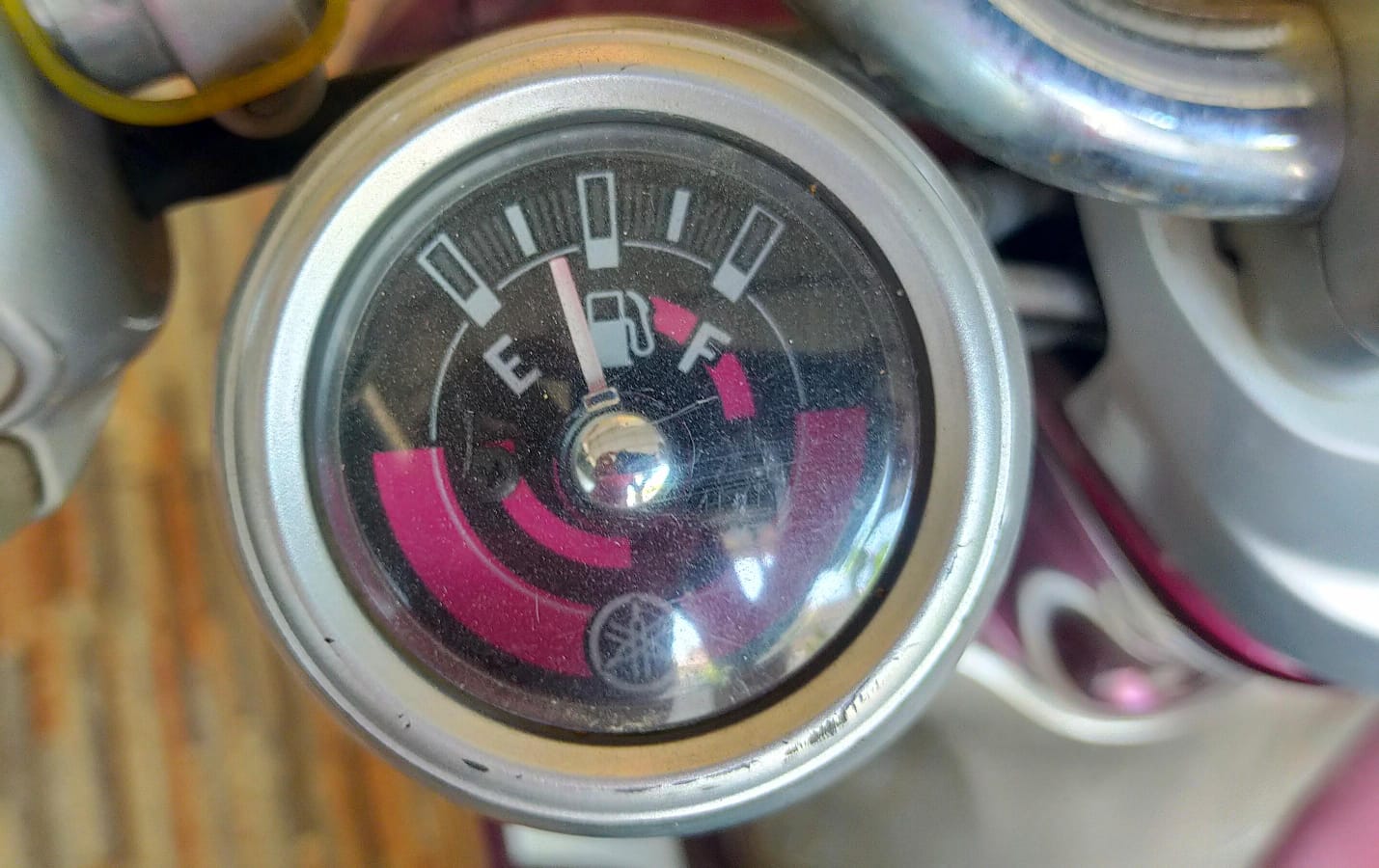 indikator bensin, motor bekas, indikator bensin motor, indikator bensin motor bekas, cara cek kondisi indikator bensin, Begini Cara Mudah Cek Kondisi Indikator Bensin Di Motor Bekas