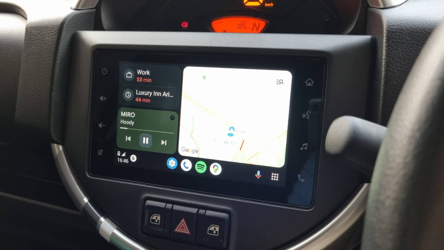 Android Auto, suzuki, S-Presso, HER WHEELS, Mudahkan Perempuan,  Begini Cara Sambung Head Unit Suzuki S-Presso ke Android dan Iphone