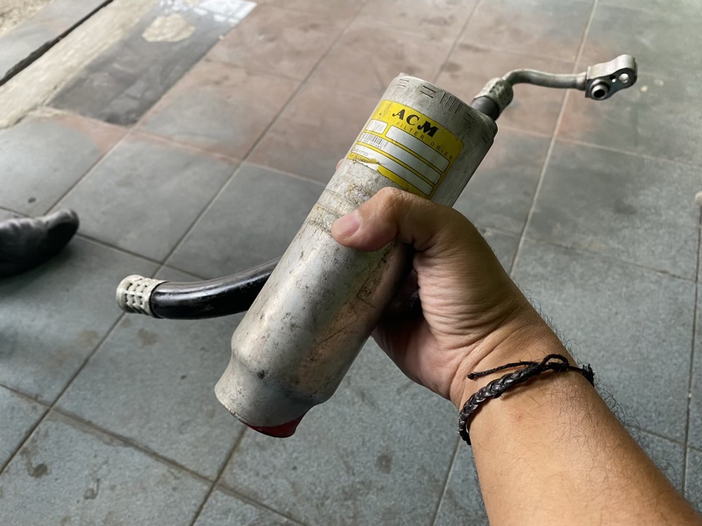 kotoran, freon, ac mobil, kondensor, tabung dryer, Mengenal Fungsi dari Tabung Dryer AC Mobil, Kecil tapi Penting
