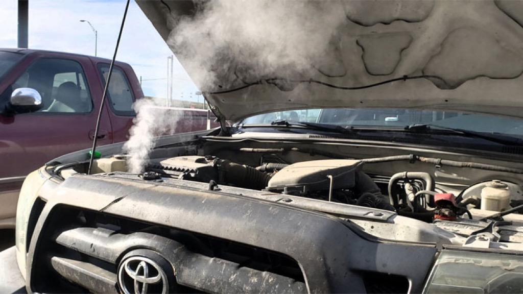 Radiator, Overheat, mesin mobil overheat, WRC Auto Care, Sebelum Terlambat, Ini 4 Ciri Mesin Mobil Overheat yang Bisa Dikenali