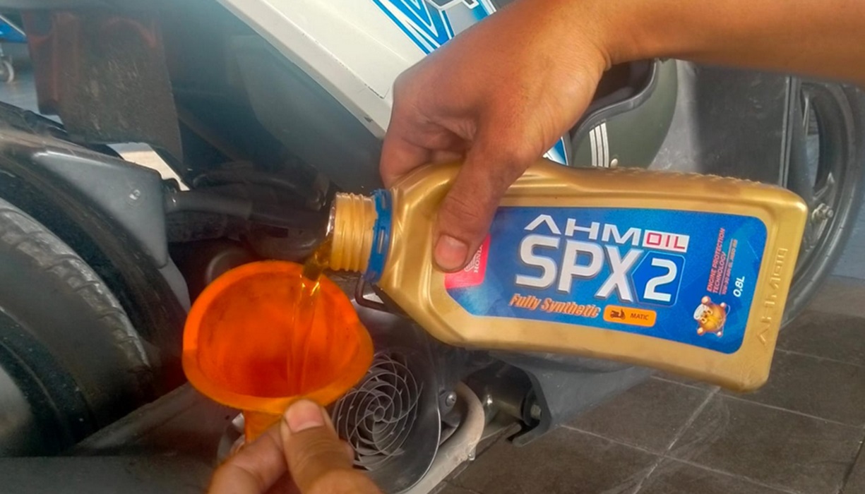 honda, motor honda, yamalube, oli motor honda, Awas Pakai Oli Mesin Yamaha di Motor Honda Bisa Menggugurkan Garansi