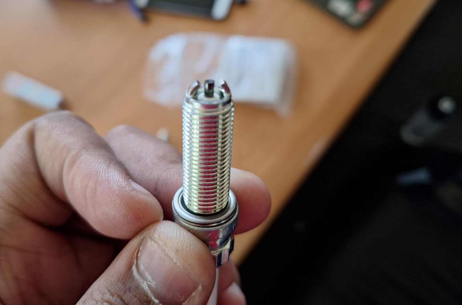 motor injeksi, aki motor, busi motor, kompresi bocor, motor injeksi susah nyala, Motor Injeksi Susah Nyala di Pagi Hari, Coba Lakukan Ini Tanpa Perlu Keluar Duit Banyak