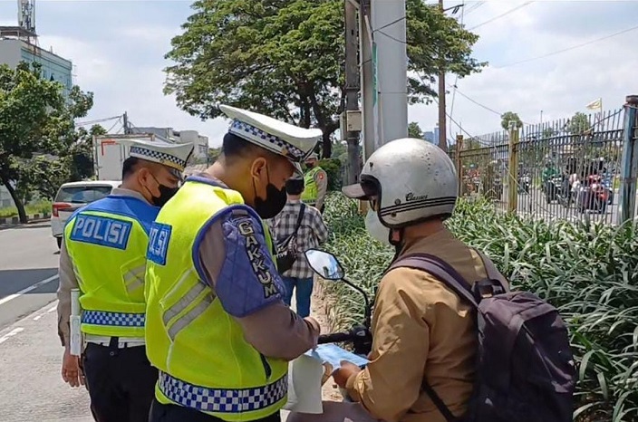 denda tilang, operasi zebra 2016, razia polisi, Razia Kendaraan Tangerang, Operasi Zebra Tangerang, Lokasi Razia Kendaraan Operasi Zebra 2025 di Tangerang, Diperkirakan di Sembilan Lokasi Ini
