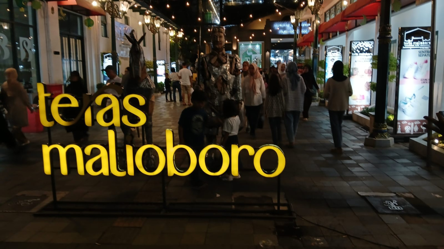 malioboro yogyakarta, Malioboro Jogja, liburan nataru, Liburan Akhir Tahun 2025, Jembatan Kewek, Jembatan Kewek Ditutup, Ini Tutorial Liburan Akhir Tahun 2025 ke Malioboro Jogja