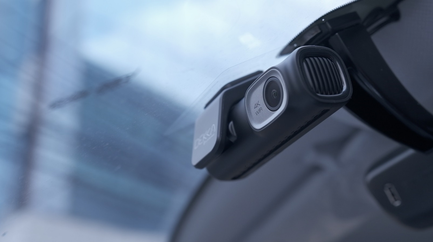 dashcam, mobiletech, Dashcam Mobil, cara pasang dashcam, Tanpa Potong Kabel, Begini Cara Pasang Dashcam yang Aman di Mobil
