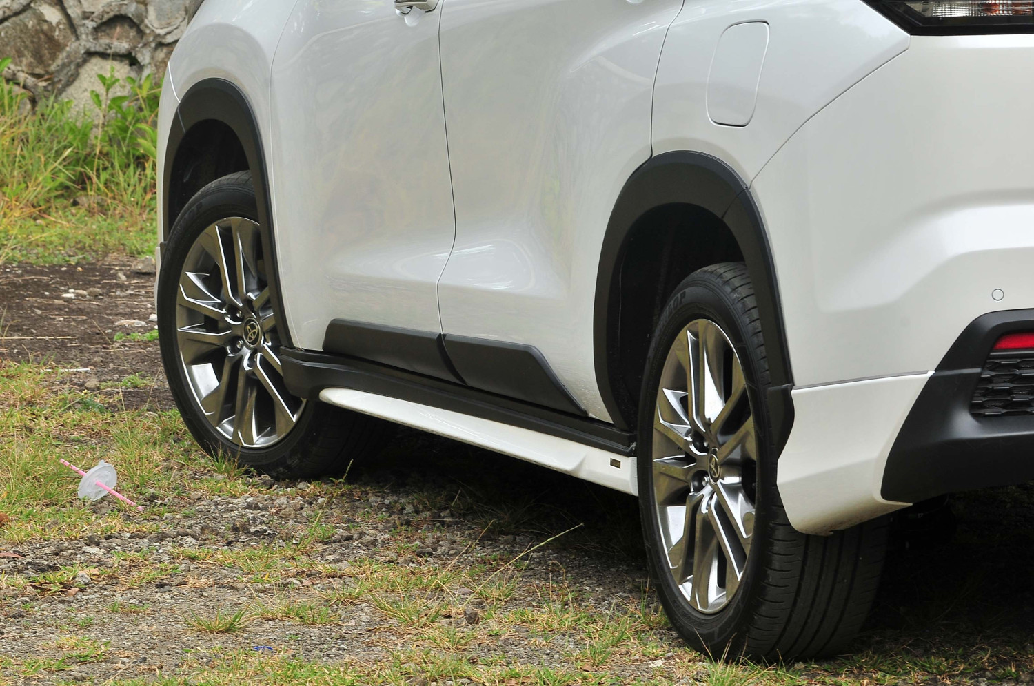 ban mobil, libur akhir tahun, kurang angin, Pergi Libur Akhir Tahun, Ini Bahaya Ban Mobil Kalau Kurang Angin