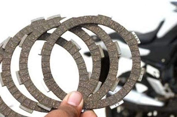 motor bekas, kampas kopling, umur kampas kopling, berapa umur kampas kopling, berapa umur kampas kopling motor, umur kampas kopling motor, Ternyata Segini Umur Kampas Kopling Motor Bekas Sebelum Minta Diganti