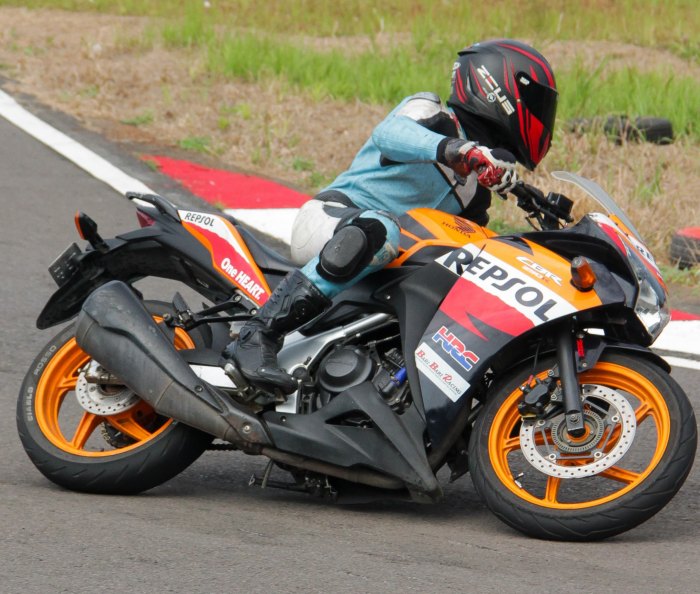honda, cbr250r, VPM Garage, cbr250r bekas, Sulit Dipercaya, Harga Motor Sport 250 cc Ini Enggak Sampai Rp 15 Juta