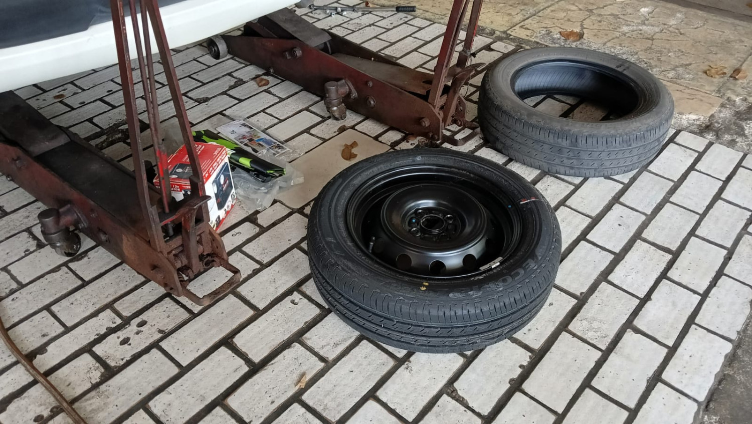 mobil, balancing, tapak ban, limbung, spooring, Rasa Berkendara Mobil Berubah Setelah Ganti Ban? Ini Faktor Teknisnya