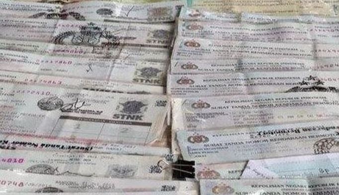 Jawa Tengah, pajak kendaraan, Bapenda Jateng, Tagihan Pajak Kendaraan, Jutaan Motor dan Mobil di Jateng Nunggak Pajak, Tagihan ke Warga Total Rp 3 Triliun