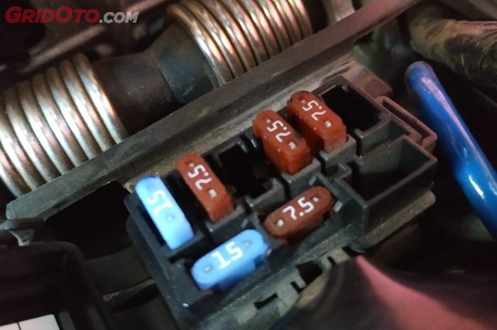 motor bekas, sekring, sekring motor, penyebab sekring cepat putus, penyebab sekring motor putus, penyebab sekring motor putus terus, kenapa sekring motor putus terus, kenapa sekring motor putus, Ternyata Ini Penyebab Sekring Motor Bekas Putus Lagi Padahal Baru Beli