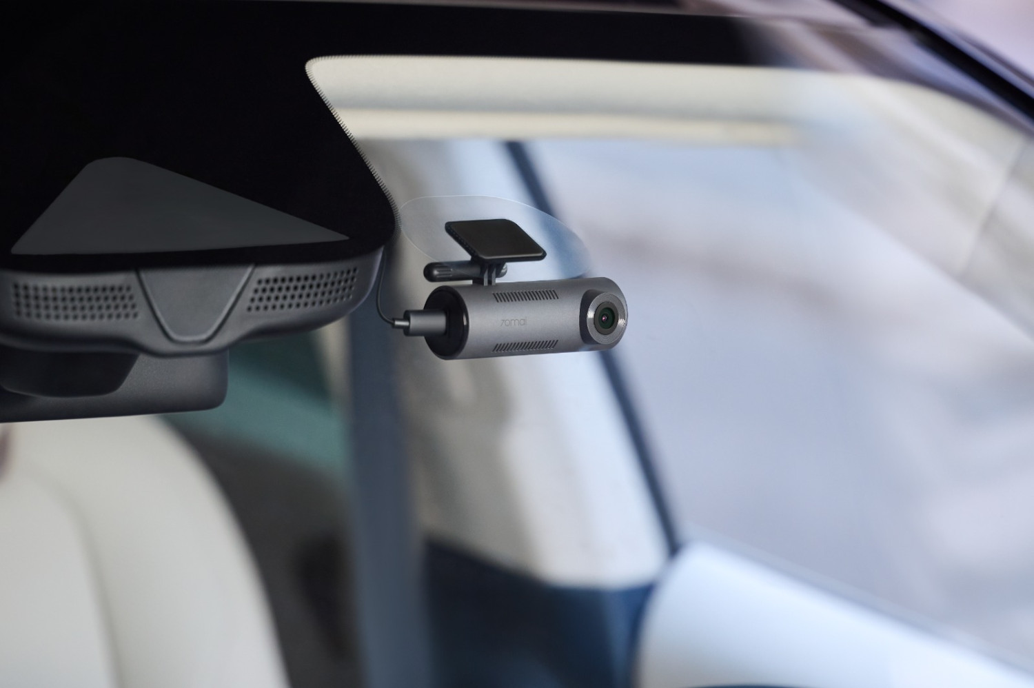 dashcam, mobiletech, pasang dashcam di mobil, 70mai, Bukan Pemanis, Ini Pentingnya Pasang Dashcam Mobil Buat Perempuan