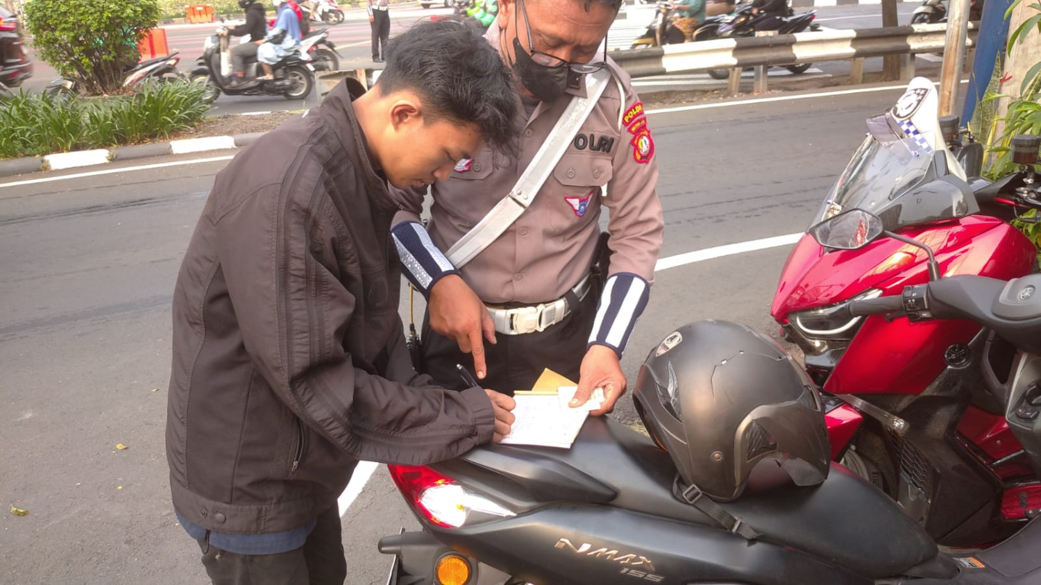 operasi zebra, polda metro jaya, Operasi Zebra 2025, Polisi Sebut Operasi Zebra 2025 pakai Sistem Hunting, Ini Maksudnya