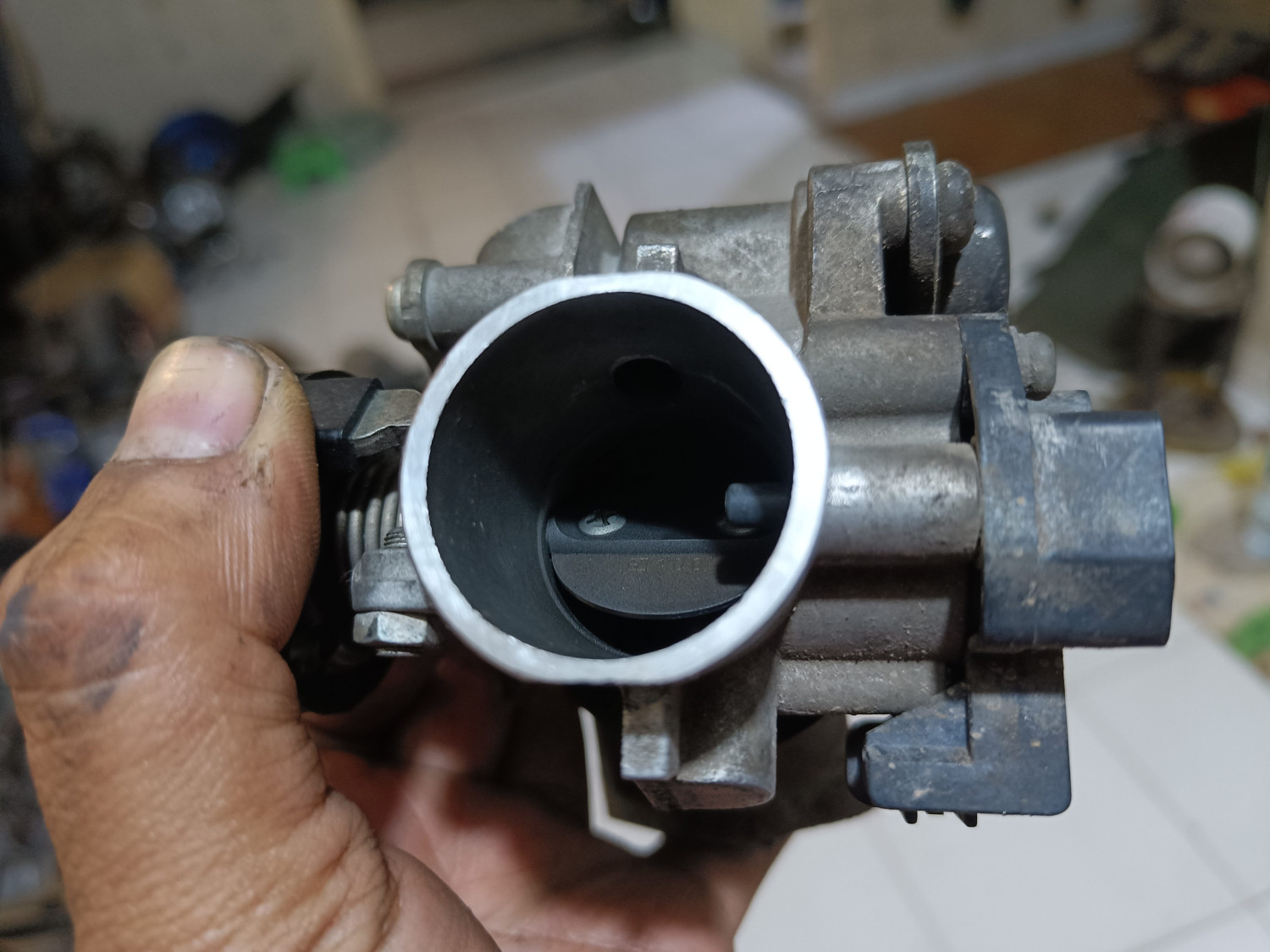 motor bekas, throttle body, throttle body motor, gejala throttle body kotor, throttle body motor kotor, Ini Beberapa Gejala Throttle Body Motor Bekas Injeksi Sudah Sangat kotor