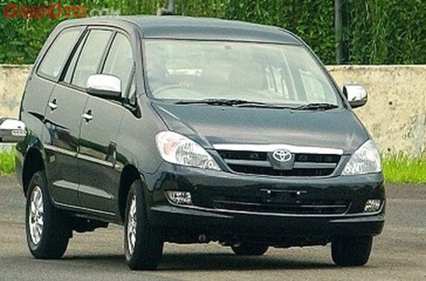 mobil bekas, nataru, natal dan tahun baru, Minat Mobil Bekas Menguat Jelang Nataru, Innova hingga Fortuner Masih Jadi Buruan