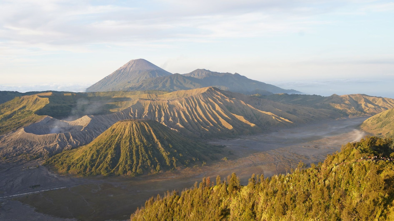 gunung bromo, wisata bromo, Gunung Semeru Ditutup, Pendakian Semeru Ditutup, Liburan Akhir Tahun 2025, TNBTS Perpanjang Penutupan Gunung Semeru, Liburan Akhir Tahun ke Wisata Bromo Aman?