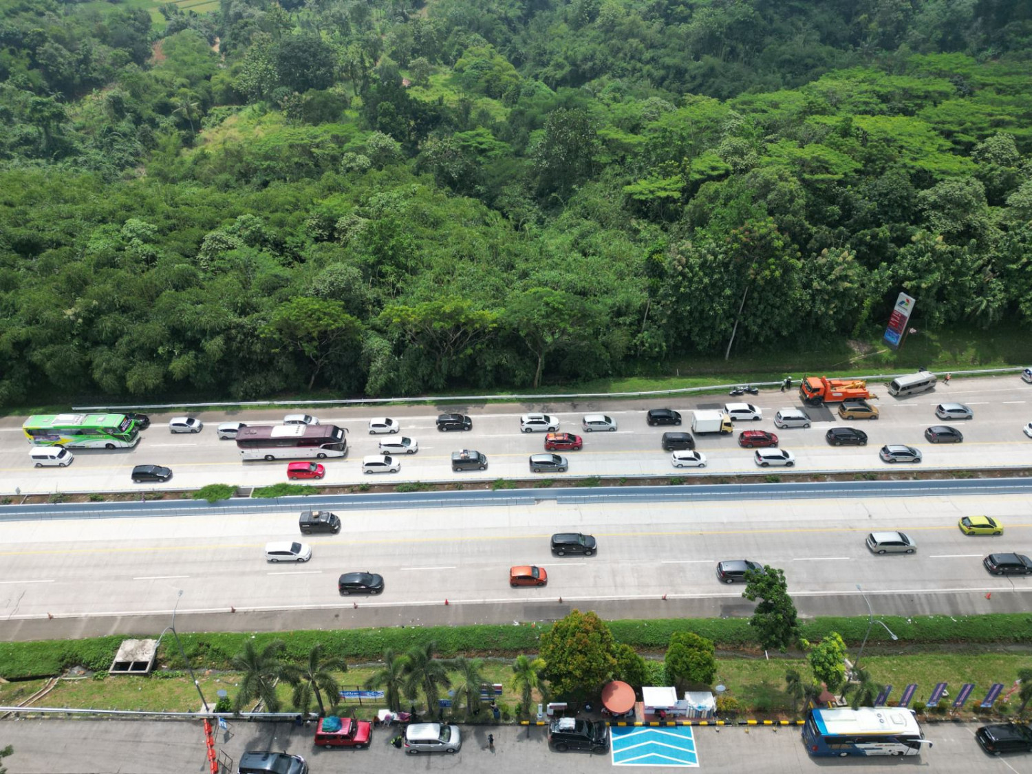 arus balik, ganjil genap, contra flow, one way, jadwal ganjil genap, arus balik lebaran, Simak Jadwal Ganjil Genap, One Way dan Contraflow Arus Balik 2026 di Ruas Tol Pulau Jawa