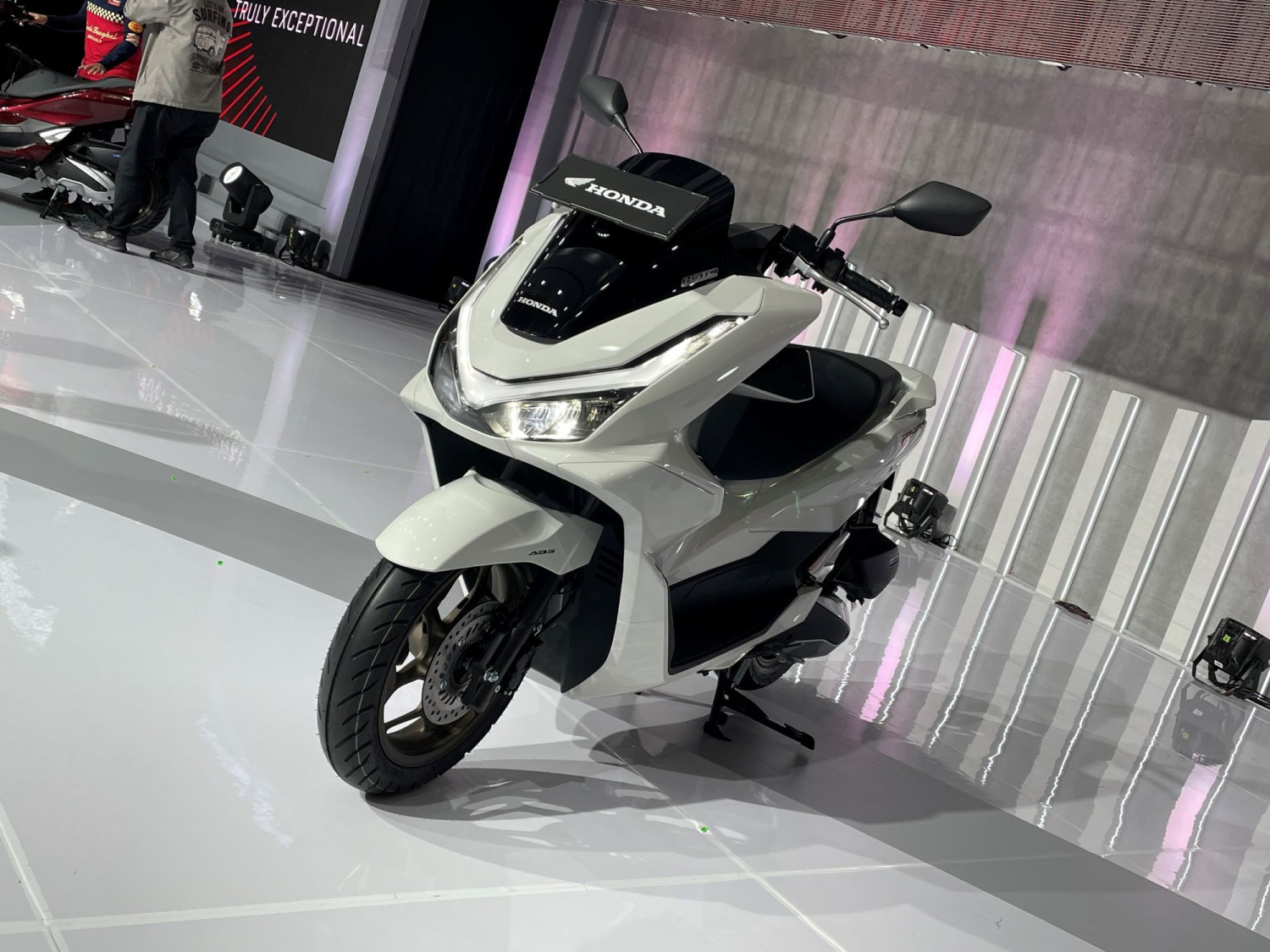 honda, honda pcx, spul, pcx 160, servis honda pcx 160, Mekanik Curhat Kesulitan Copot Mesin PCX 160, Kalau Lagi Kesal Jangan Dikerjakan!