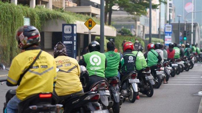 ojek online, tilang, helm ojek online, Operasi Zebra Candi 2025, Parfum Ojek Online, Parfum Jadi Senjata Para Ojek Online Terhindar dari Tilang Polisi, Begini Caranya