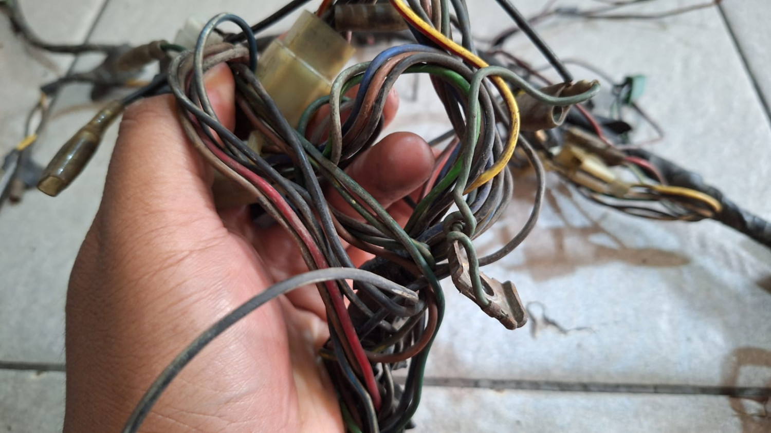 kabel, motor matic, Nday Fashion Lightning (NFL), kabel body, Dua Ciri Kabel Body Motor Matic Mulai Rusak, Cek Sebelum Terlambat